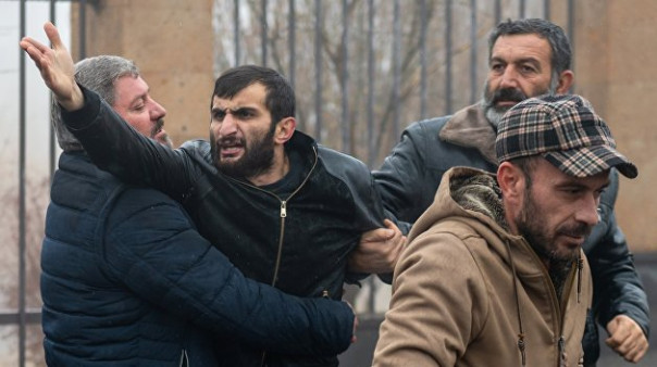 Пограничное состояние. В Армении ширятся протесты из-за границ