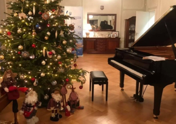 Украинское посольство в Берлине решило на Рождество порадовать немцев концертом про голодомор