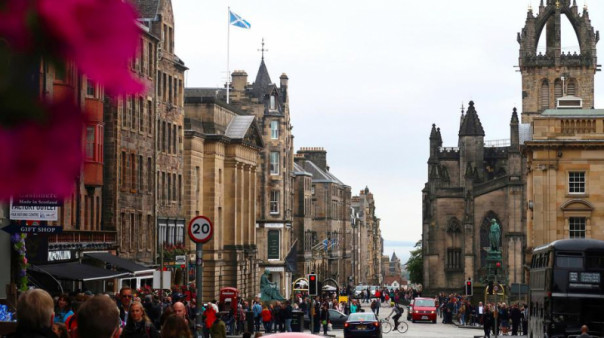 Шотландия вновь затребовала независимости от Британии