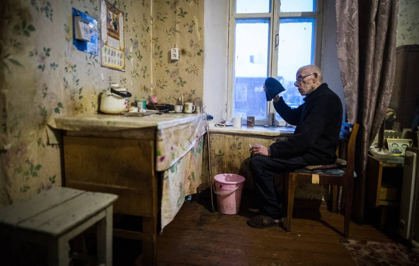 Кабмин потратит более 15 трлн рублей на снижение уровня бедности в России