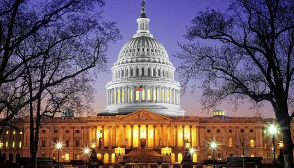 В Конгрессе США преодолели вето Трампа по военному бюджету, предусматривающему помощь Украине