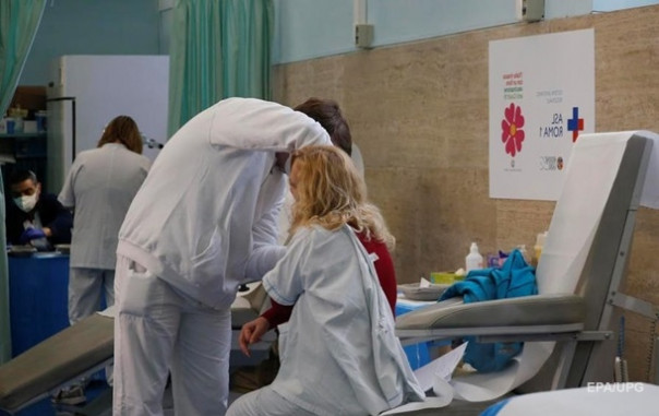 В Мексике госпитализировали врача после Pfizer-вакцины