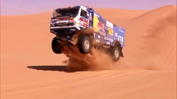 Гонщики "КАМАЗ-мастера" остаются лидерами "Дакара".