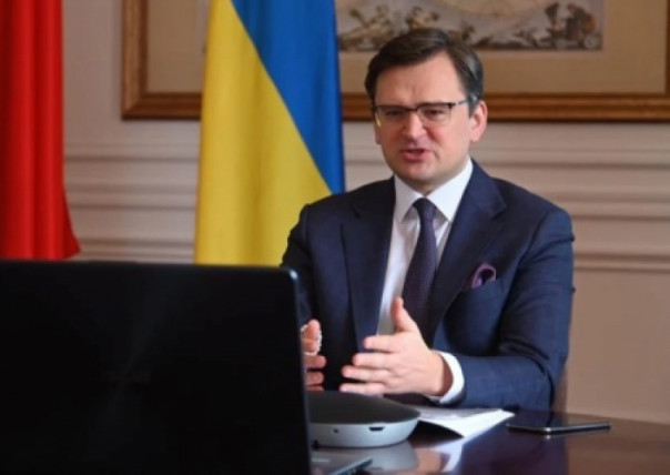 Кулеба предостерег главу МИД Венгрии, чтобы тот «не диктовал условия» Киеву