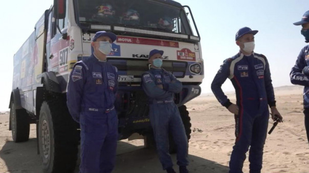 Сотников сделал "КАМАЗ-мастер" 18-кратным чемпионом "Дакара"