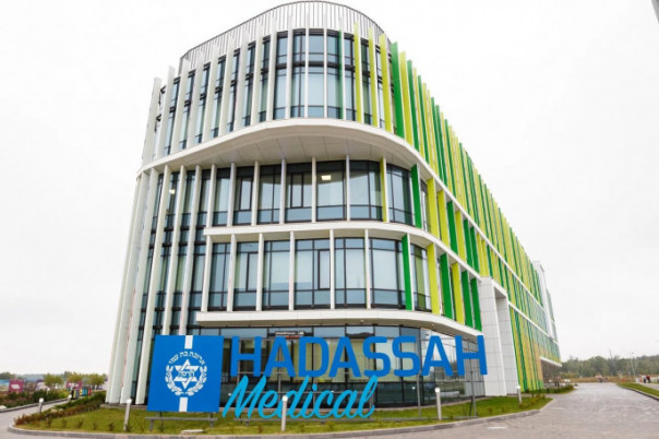 Росздравнадзор: применение вакцины Pfizer в РФ запрещено. В "Сколковском Израиле" считают иначе