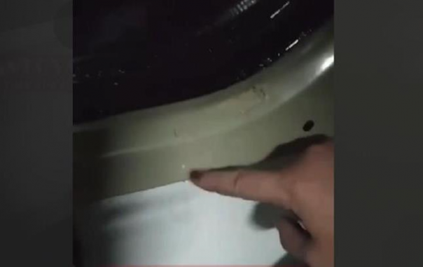 В поезде Ворохта-Киев вещи примерзли к окну