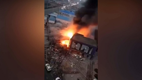 Мощный взрыв прогремел в китайском Даляне