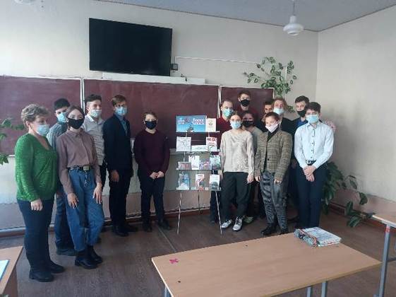 Сводка от НМ ЛНР 18.02.2021. Пьяные бойцы ВСУ подожгли танк вблизи жилых домов в зоне "ООС". Республика отметила шестую годовщину освобождения Дебальцево