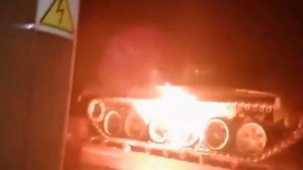 Белорусский оппозиционер поджег танк