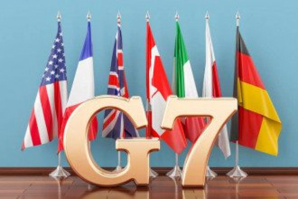 Послы G7 поддержали закрытие оппозиционных каналов на Украине