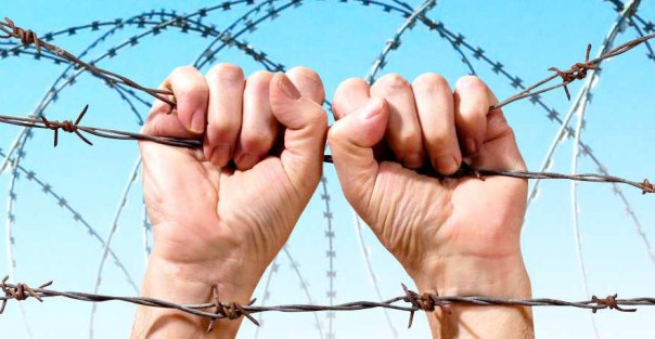 Генерал СБУ: «Концлагеря – это нормально. У нас нет демократии»