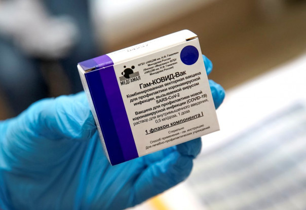 Захарова прокомментировала отказ Зеленского от вакцины "Спутник V"