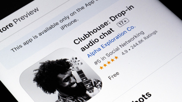 Роскомнадзор потребовал от Clubhouse восстановить аккаунт Соловьева