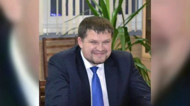 Чиновник воровал у детей и обложил данью подчиненных