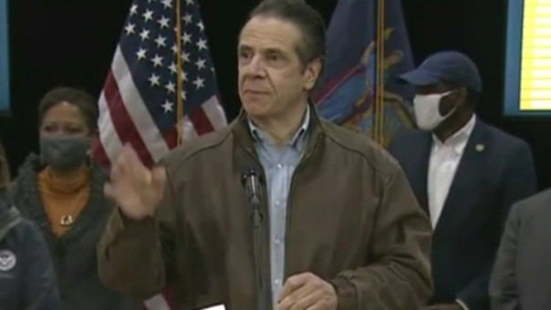 Губернатора Нью-Йорка Эндрю Куомо снова обвинили в домогательствах