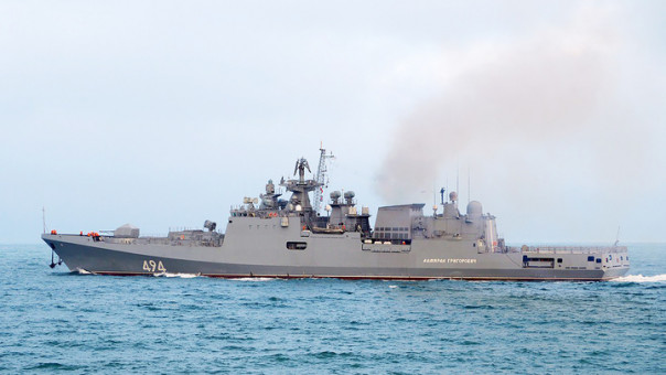Российский фрегат "Адмирал Григорович" открыл огонь в сторону британского судна в Ла-Манше