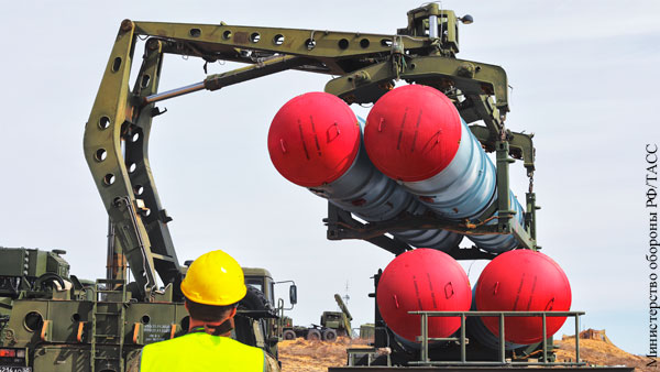 ФСБ: Украинский экс-футболист планировал передать комплектующие к С-300 «Укроборонпрому»