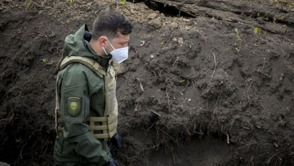 Джокер ДНР: Зеленский ждет отмашку на войну из Белого дома