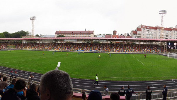 Город в Польше прервал связи с Тернополем из-за стадиона в честь Шухевича