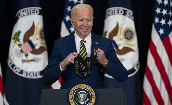 Байден думает, что Путин убийца и обещает наказать его за "вмешательство" в выборы в США