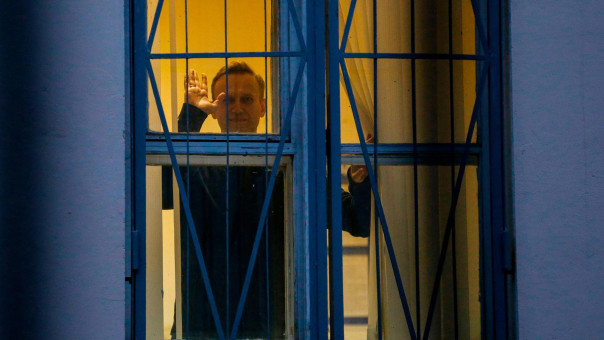 Навального сдали в тюрьму его же друзья из ФБК