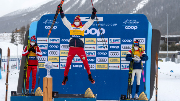 Гимн России в Швейцарии: победы Александра Большунова