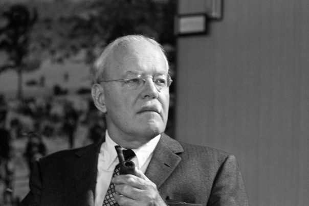 Как Запад пытался заключить мир с Германией  за спиной СССР