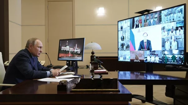 Кремль объяснил, почему Путин не будет делать прививку публично