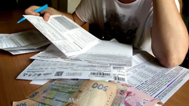 Кабмин заранее перекладывает вину за высокие тарифы ЖКХ на местные власти | Соцопрос: более 64% украинцев заявили об ухудшении уровня жизни