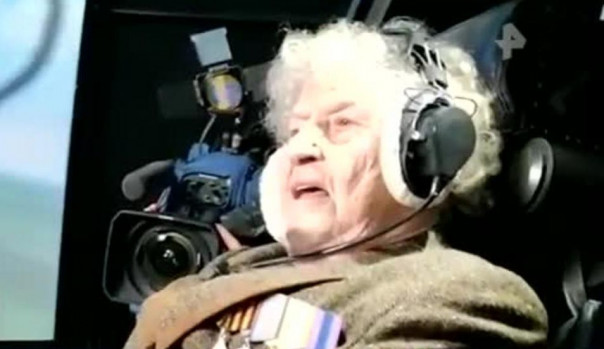 "Железная бабушка" выполнила полет на тренажере Су-34