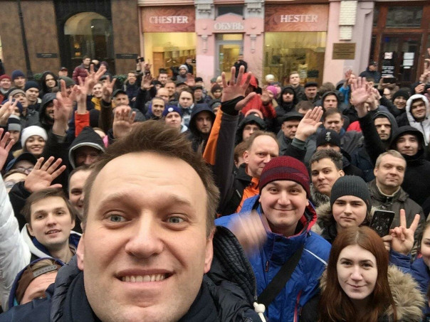 Школьная паства Навального снова под ударом: как уберечь детей от влияния хомяков