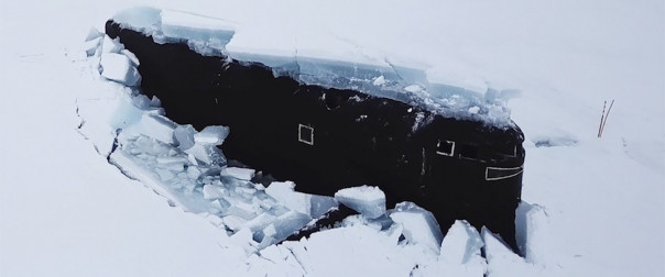 Три атомные подлодки ВМФ впервые в истории вместе всплыли из-подо льда