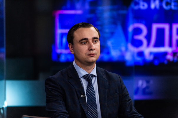 Яблоко от яблони: как отец Жданова пилил бюджет НАО