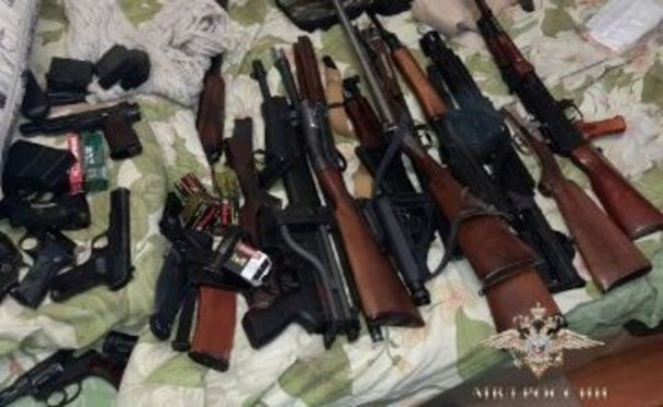 У подпольного оружейника из Казани изъят внушительный арсенал