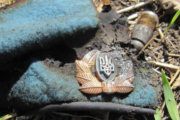 Западенцы снова на коленях встречают гробы карателей из Донбасса