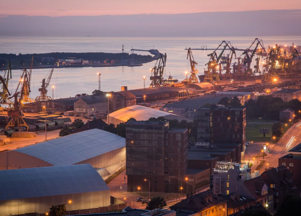 Прибалты снова грозят России кулачками из-за белорусского транзита