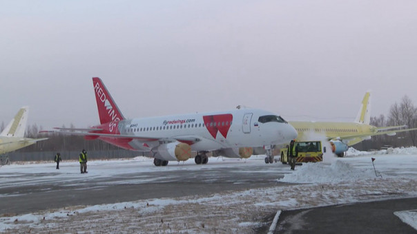 Новенький "Суперджет": ознакомительный полет