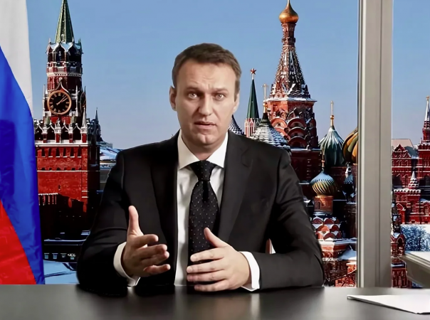 Директор Института национальных кризисов Николай Сорокин сейчас отнюдь не кратко объяснил «за Навального»