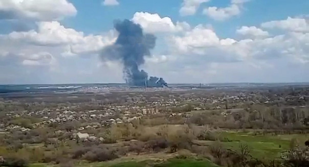 В воинской части ВСУ в Донбассе начался мощный пожар