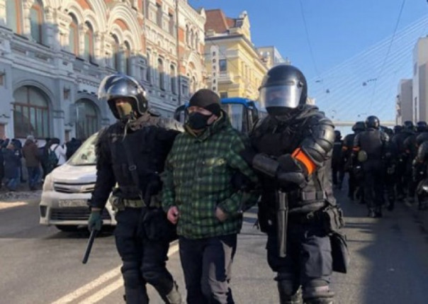 122 иностранцам запретили въезд в Россию из-за участия в протестах оппозиции