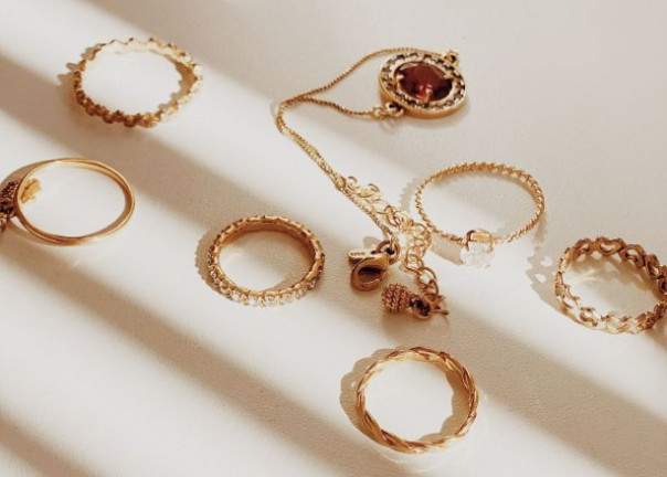 Куда выгоднее сдать ненужное золото: 5 практических советов