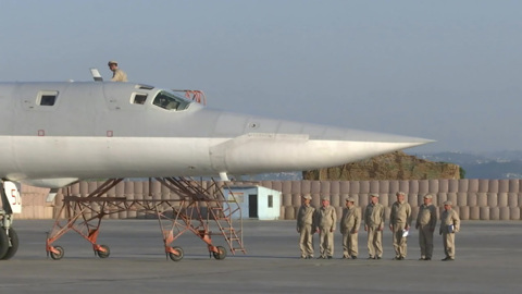 Три ракетоносца Ту-22МЗ прилетели на базу Хмеймим