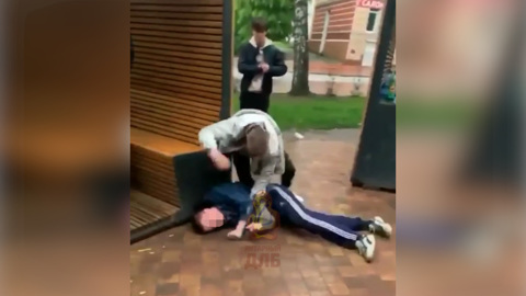 Сын депутата избил подростка в Калининградской области и попал на видео