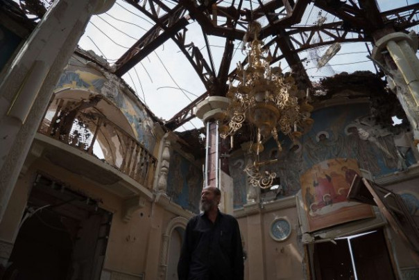 «Мы молимся, чтобы наступил мир». Как живут прифронтовые храмы ДНР, пострадавшие в войне