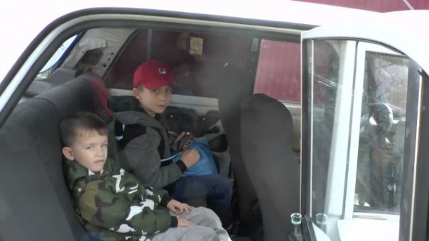 Укрофашисты снова открыли огонь по старикам и детям