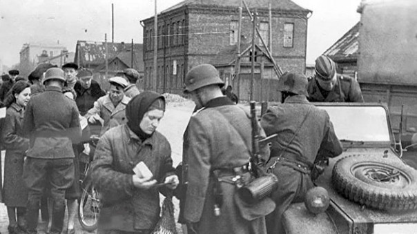 Особенности гитлеровской оккупации Украины. Ростислав Ищенко