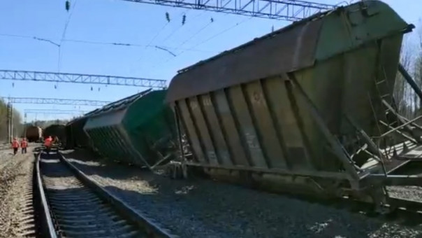 14 вагонов сошли с рельсов в Карелии