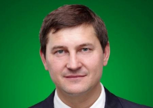 Нардеп из партии Зеленского строит роскошный особняк в Крыму