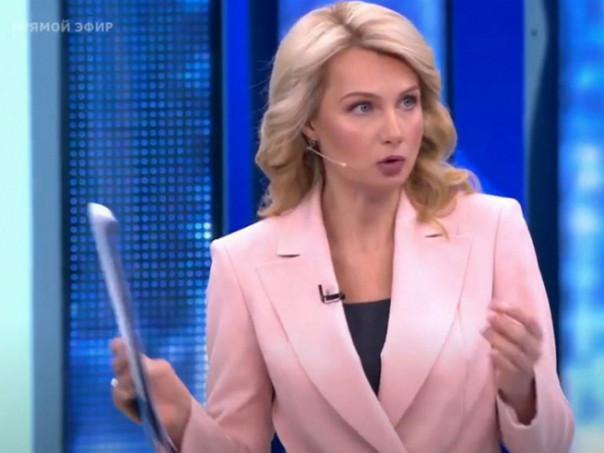 Ведущая “Время покажет” одним словом на немецком “поставила на место” эксперта из ФРГ за его претензии к РФ